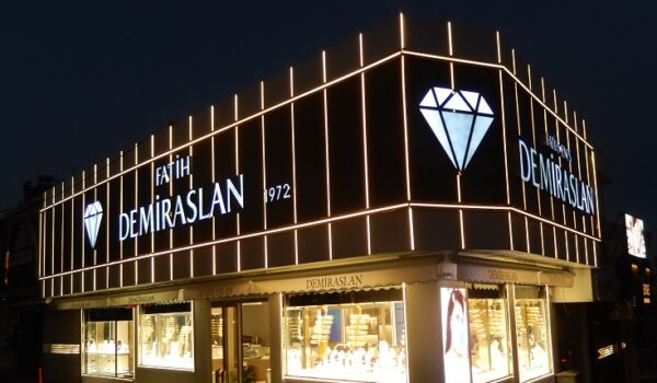 Ortaköy Sarrafları Değişiyor
